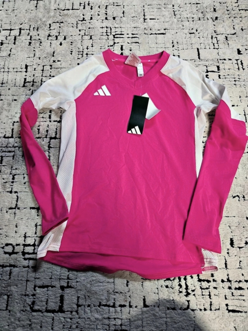 adidas Long Sleeve Jersey Shirt in Pink & White Size Medium NWT